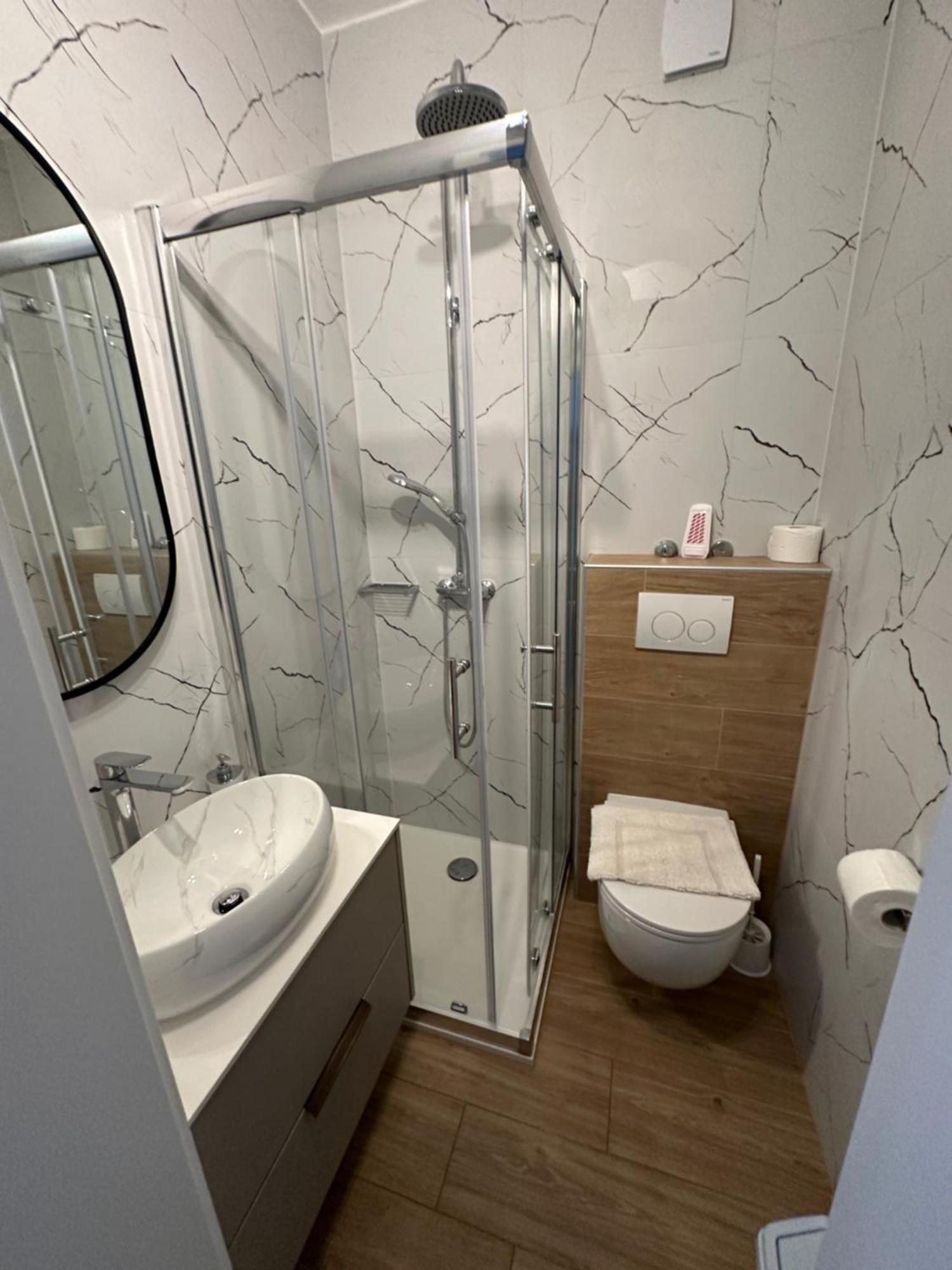 Apartmani Svemir Drage Eksteriør bilde