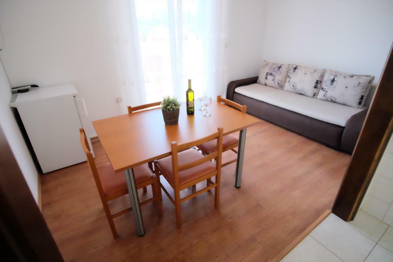 Apartmani Svemir Drage Eksteriør bilde